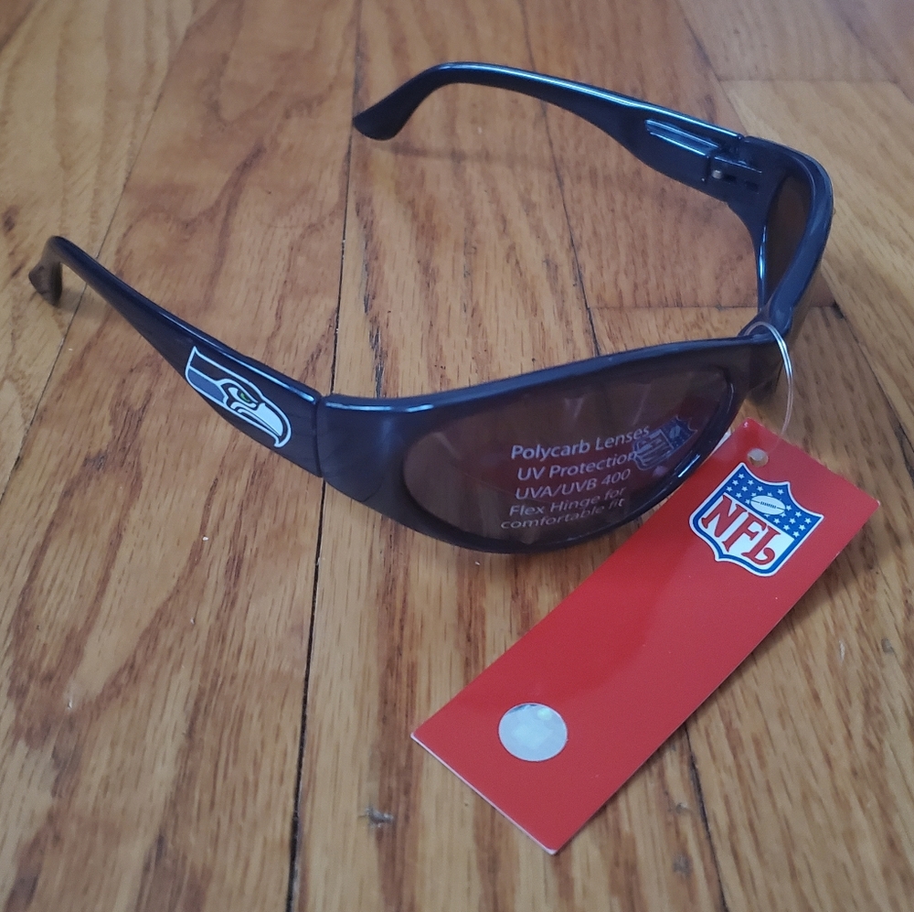 Seattle Seahawks NFL sunglasses NWT Seahawks sunglasses navy blue NFL sunglasses